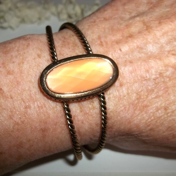 Peach Orange and Gold Cuff Bracelet Woman Fashion Accessory Jewelry Girl E10 - Picture 5 of 6